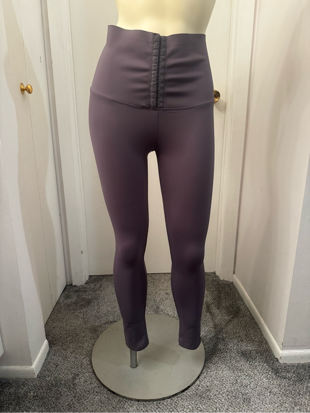 High-Waist Plum Sculpting Leggings